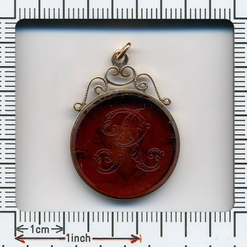 INTAGLIO 9K ROMAN SOLDIER BROWN STONE PENDANT (image 3 of 3)