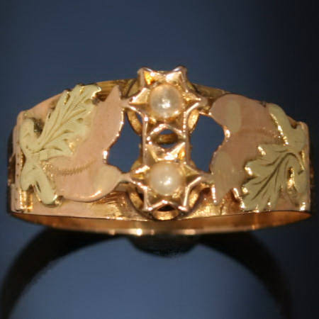 FRENCH 18K BICOLOR GOLD PEARLS IN STARS RING