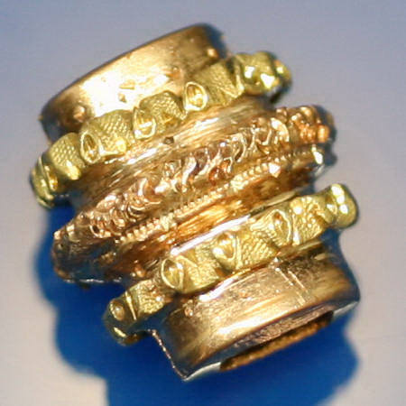 VICTORIAN BICOLORED GOLDEN SLIDE