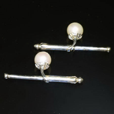 ART DECO WHITE GOLDEN CUFFLINKS WITH PEARL