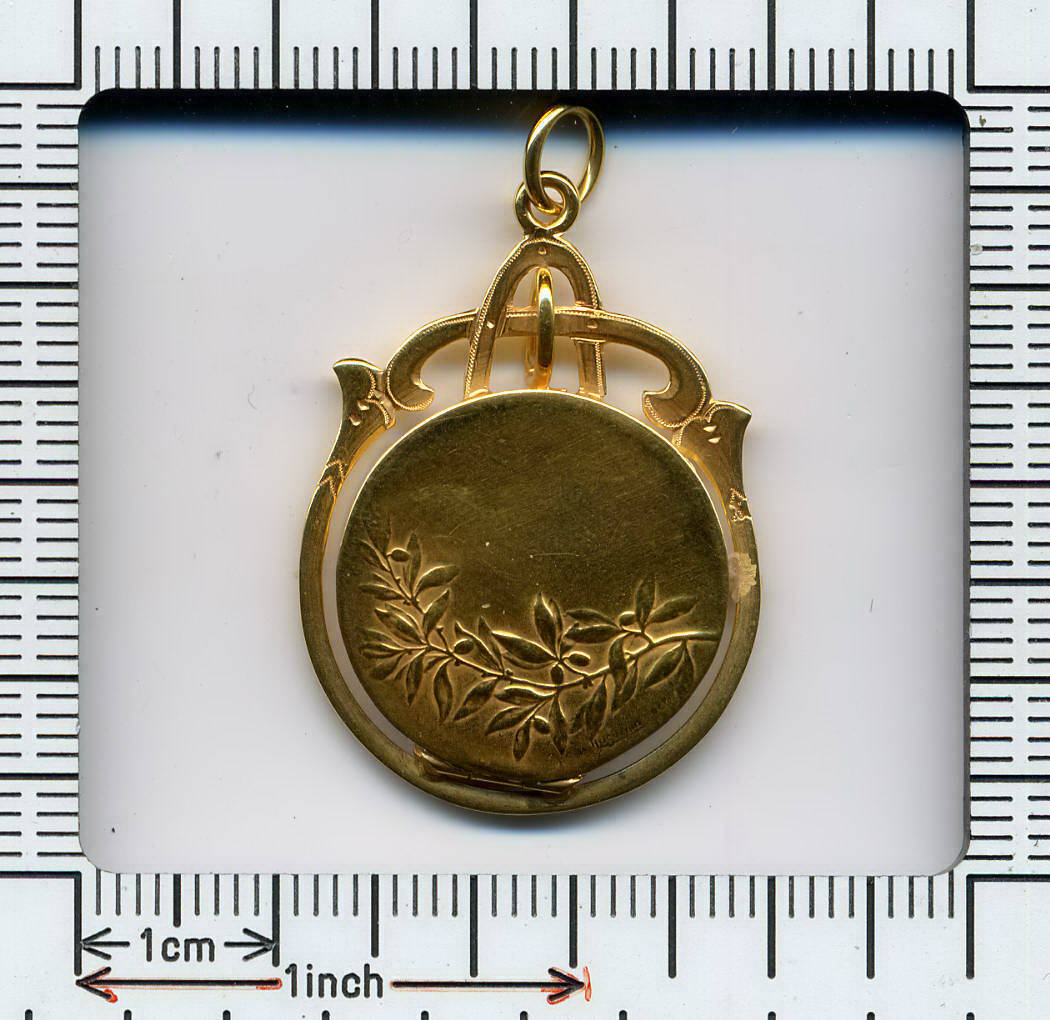 Victorian -steeplechase price- golden pendant (image 3 of 3)