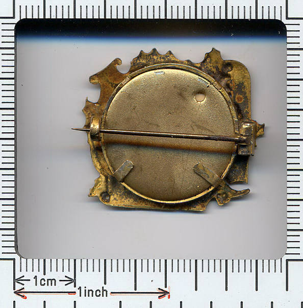 Art Nouveau picture frame brooch