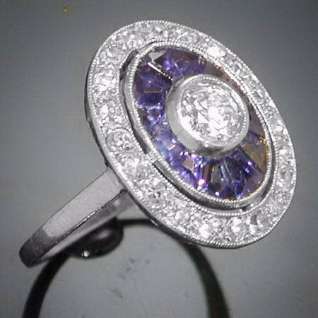 Beautiful Art Deco diamond and sapphire ring