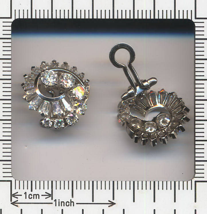 Stunning high quality diamond earclips