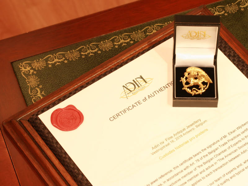 Victorian golden griffin brooch pendant (image 6 of 6)