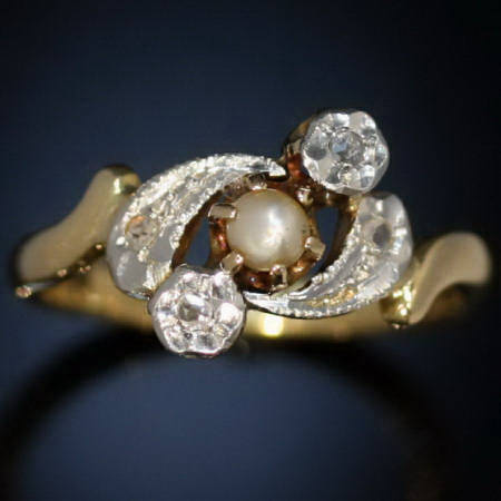 Elegant Victorian rose cut diamond pearl ring