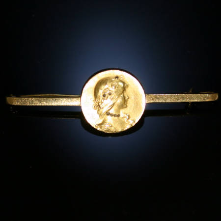 Art Nouveau gold bar brooch by Emile Vernier