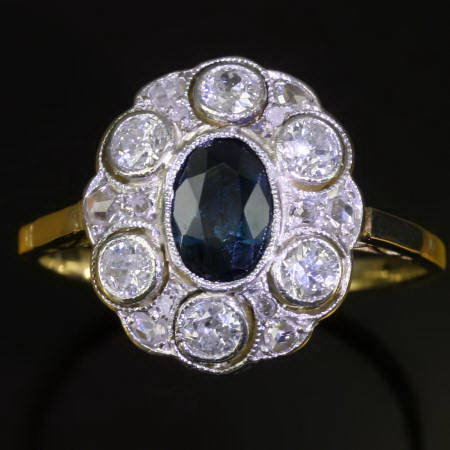 Art Deco Lady Di ring with brilliants and sapphire