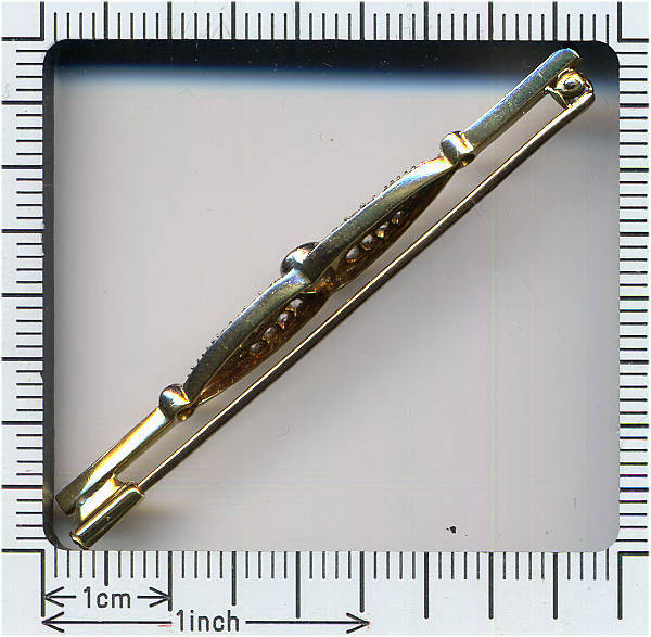 Art Deco diamond bar brooch