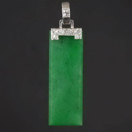 Platinum Art Deco jade pendant with diamond decoration