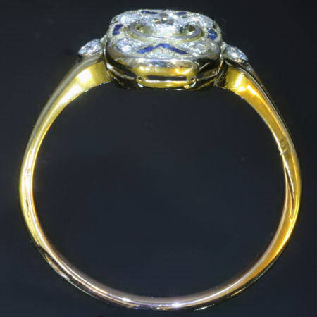Art Deco ring with old mine cut diamonds and carre cut sapphires, bi-color gold