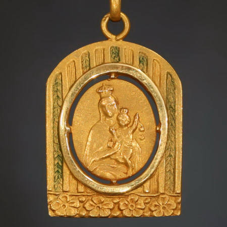 18K tri-color gold late Victorian medal Mary and child and Jesus