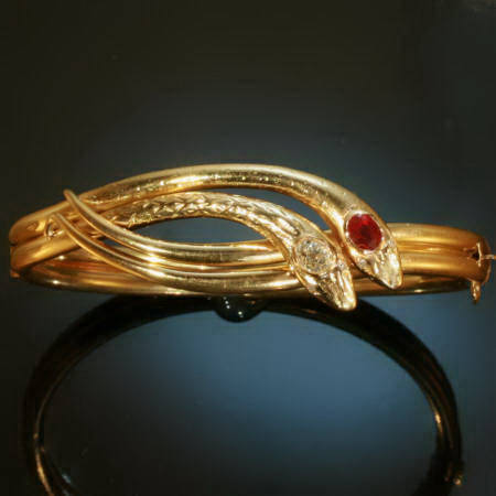 Antique gold double snakes bangle crafted in France