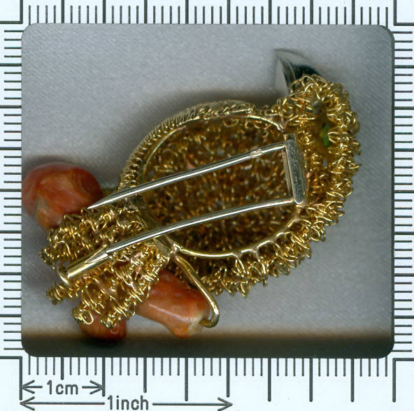 Fifties golden bird with demantoid eye and diamond beak on coral branch (image 5 of 6)