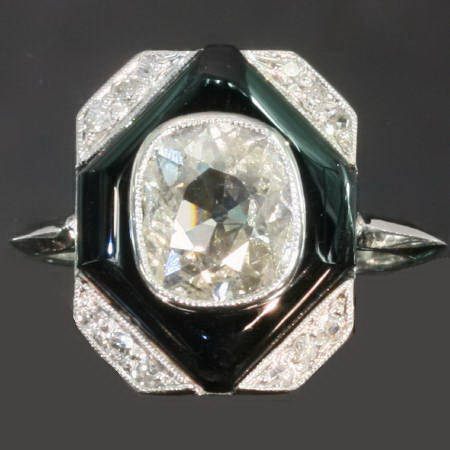 Absolute magificent Art Deco engagement ring with huge old mine cut diamond