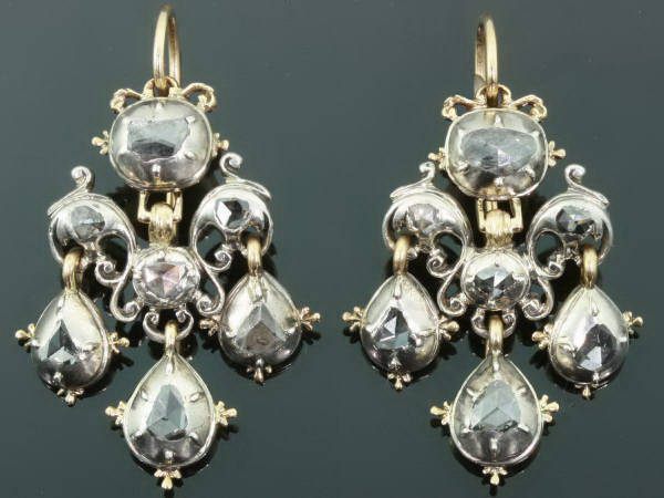 Royal pair of baroqueish Georgian chandelier rose cut diamond earrings (image 2 of 5)