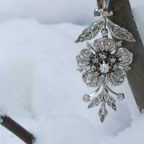 Beyond elegance!  Victorian pendant brooch completely covered with diamonds (image 2 of 5)