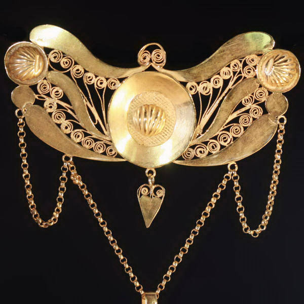 Georgian antique gold filigree breast jewel pendant with heart locket ...