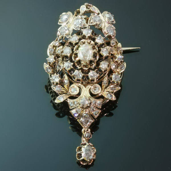 Cheerful rose cut diamond brooch pendant, a joy for the eye