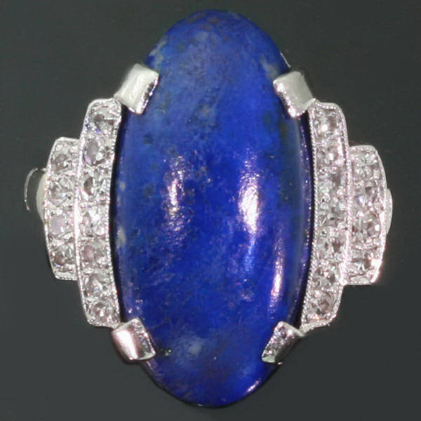 Classy platinum Art Deco engagement ring with diamonds and lapis lazuli
