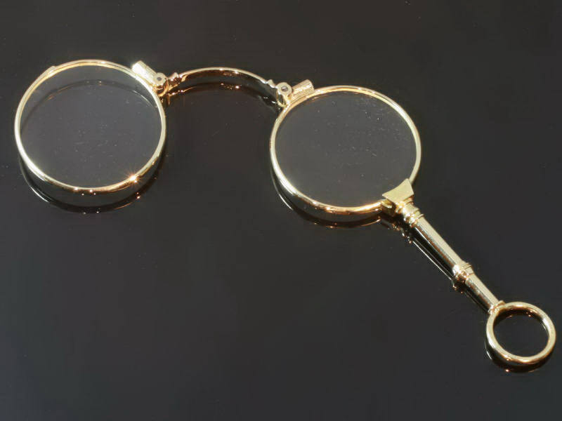 Victorian gold lorgnette or face-a-main (image 4 of 5)