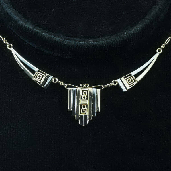 Bi-color gold Art Deco drapery necklace