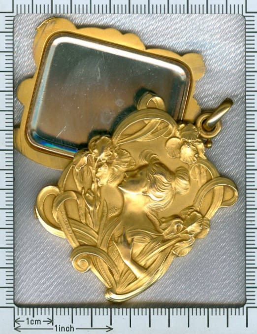 Magnificent Art Nouveau pendant signed E.Dropsy with sliding mirrors (image 8 of 9)