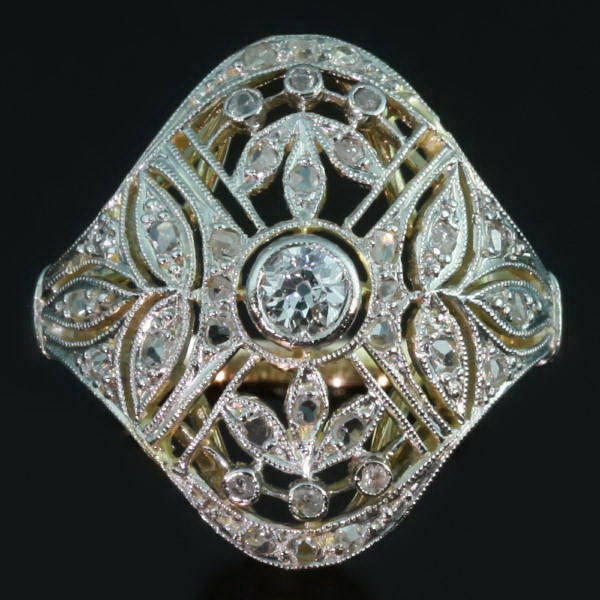 Edwardian engagement ring with diamonds, platinum on yellow gold