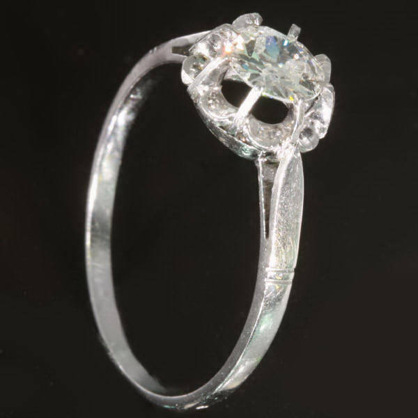 Estate one stone solitair platinum engagement ring (image 4 of 7)