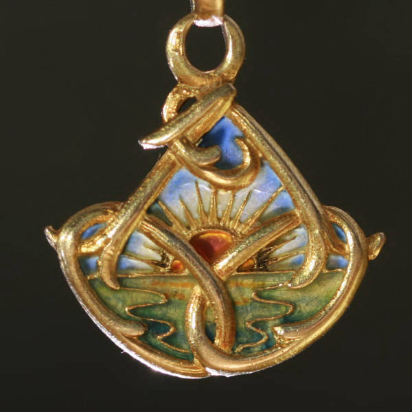 French gold Art Nouveau pendant with plique a jour enamel (emaille a fenetre)