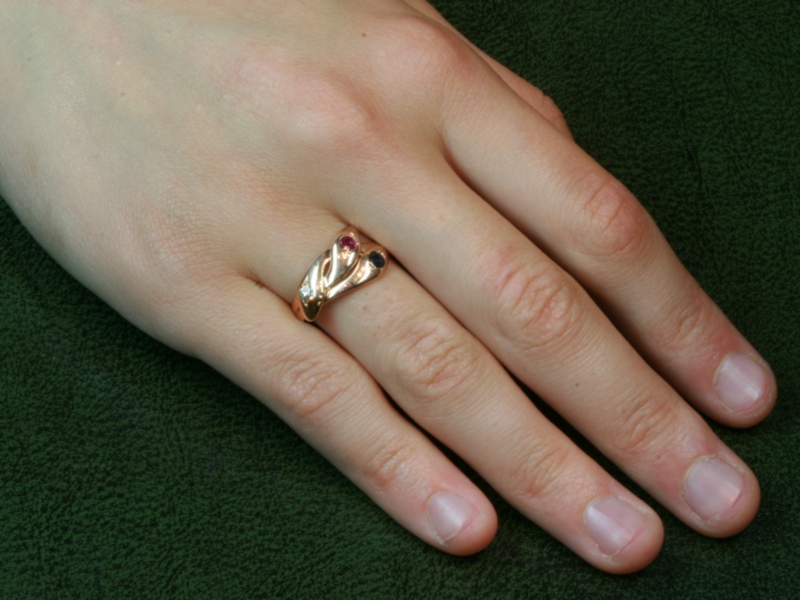 Victorian three headed snake serpent ring with ruby sapphire and brilliant (image 9 of 10)