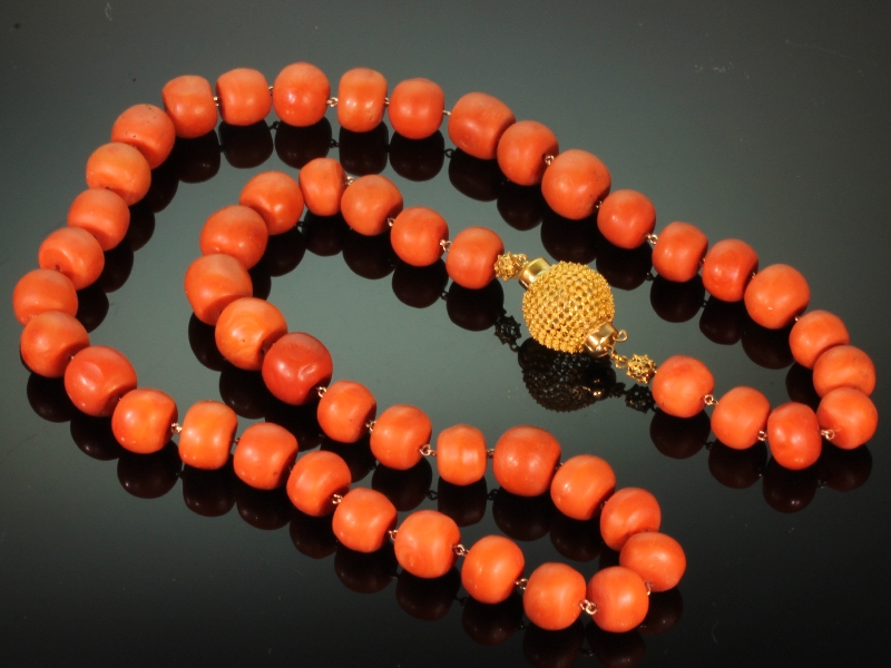 Antique super large and big coral beads 