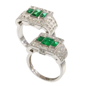 Traveling in Style: The Story of Vintage Duplicated Rings