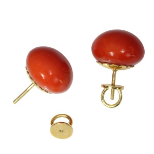 Antique gold red coral stud earrings (ca. 1900)