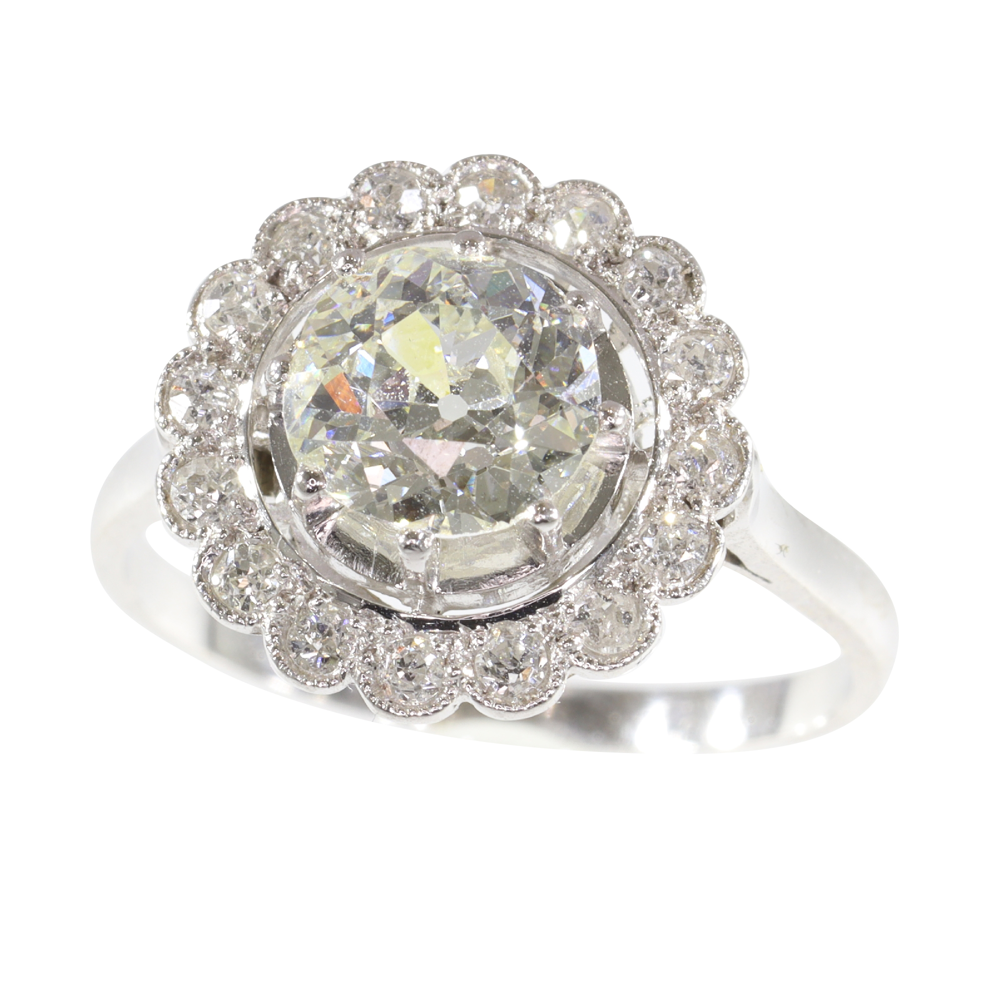 Eternal Bonds: The 1920 Diamond Deco Ring