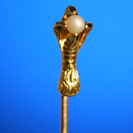 PEARL IN FRENCH 18K EAGLE'S CLAW STICK PIN